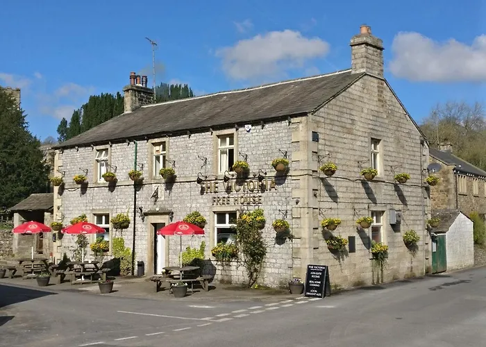 Explore the Top Dog Friendly Hotels in Malham, UK