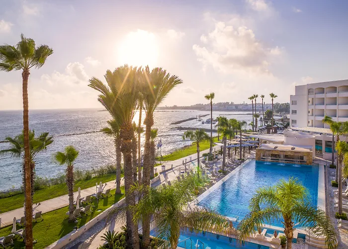 Discover the Best 5 Hotels in Paphos for an Unforgettable Stay in Cyprus
