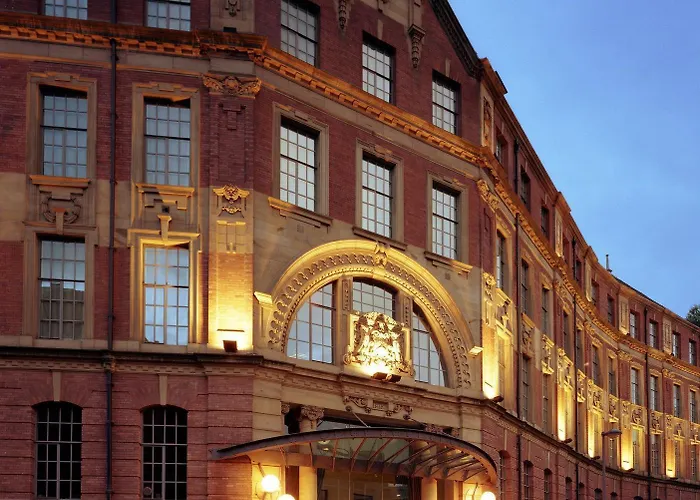 Explore the Top 5 Hotels in Leeds City Centre for an Unmatched Experience