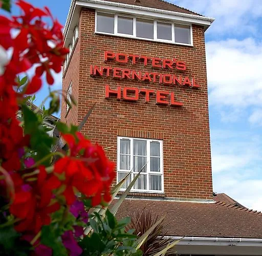 Hotels near Aldershot Barracks: Top Accommodations to Stay in Aldershot, UK